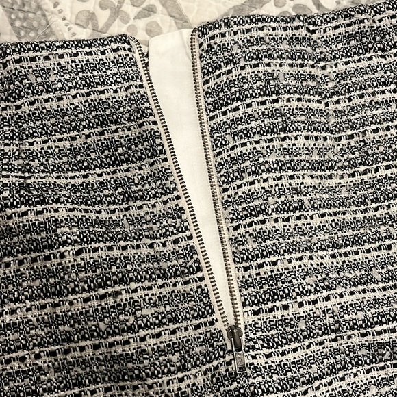 LOFT skirt - 6 Petite - Picture 3 of 7